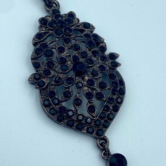 Black Jewel Necklace Piece - Picture 3 of 3